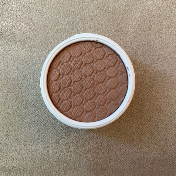 Colourpop x hello kitty trio eye shadow - Picture 3 of 6